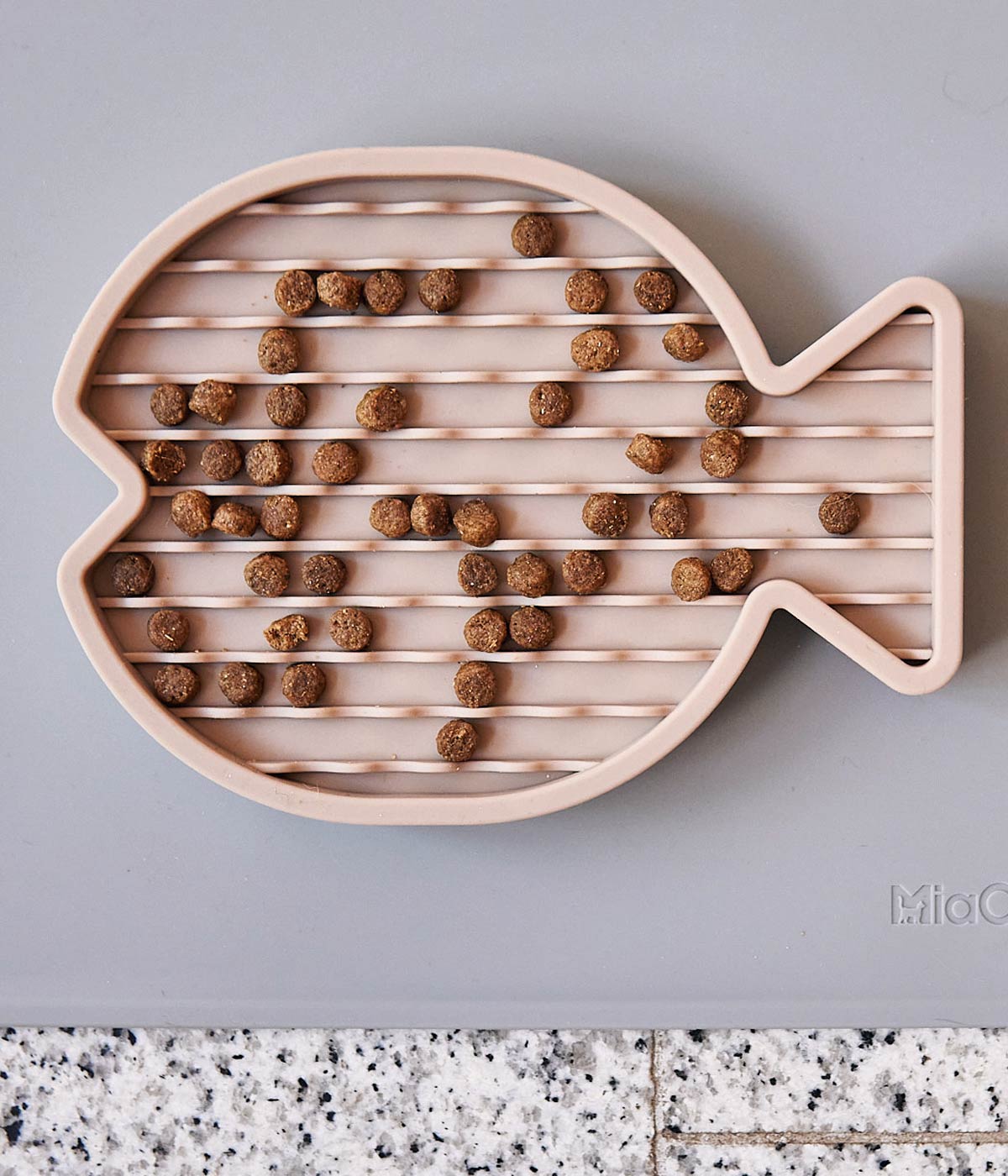 MiaCara Pesce Cat Activity Toy